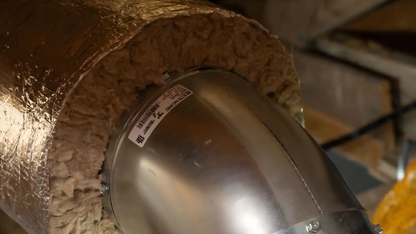 Ventilationskanal vid ett arbete med ventilationen i Stockholm